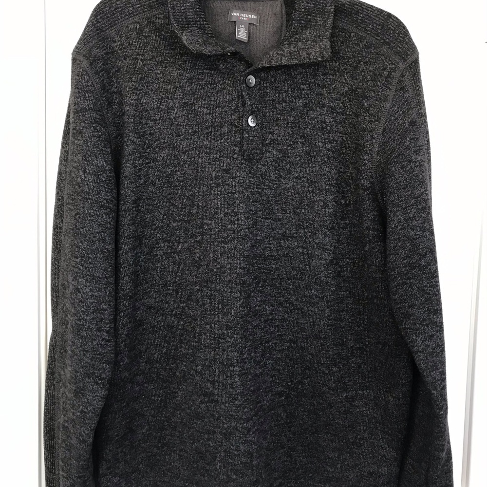 Van Heusen Black Crewneck Sweater Soft Cozy Fabric